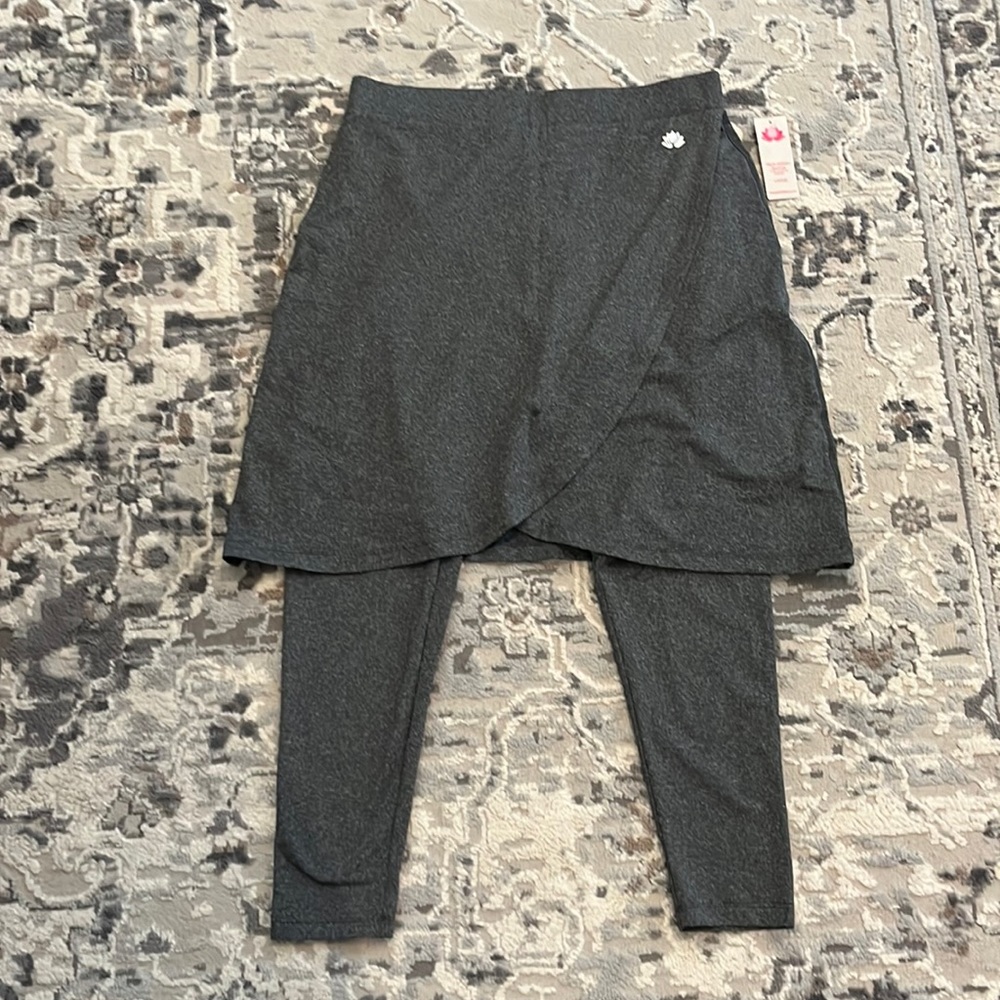 Snoga Fleece Faux Wrap Skirt 🪷 NWT 🏷️